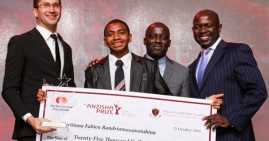 Heritiana Randriamananatahina wins business competition