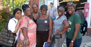 Sister & Friends shopping
