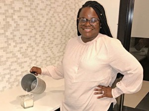 Mia Artson, founder of Isabis Candles