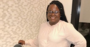 Mia Artson, founder of Isabis Candles