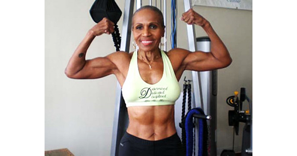World Record Holder Oldest Bodybuilder in the World Meets Largest Senior  Fitness Class in America
