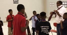 Derrick Hayes, the Entietainer