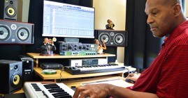 The Undiscovered Artist playing Coronavirus Song