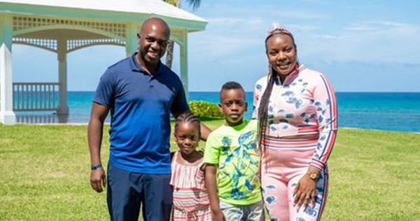 Nyasha and Ike Chimbandi with their children