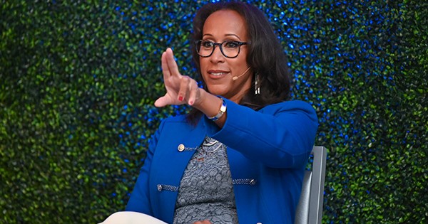 Meet the Executive Coach Who Helped Black Women Get $10 Million in Salary  Raises During the Pandemic