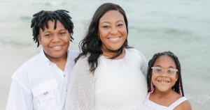 Larrica Gaines Smith with her children