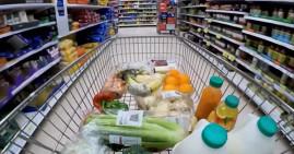 Shopping car with food in a grocery cart