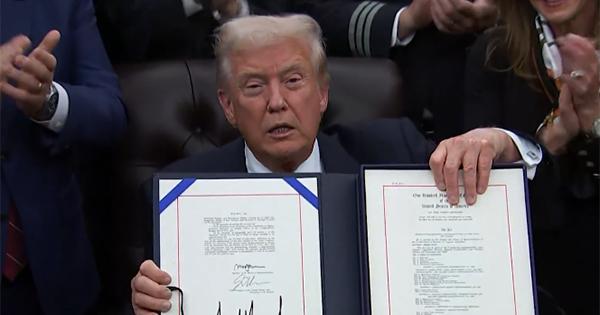 Trump reopens U.S. government