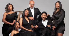 Demond Crump with his wife and daughters