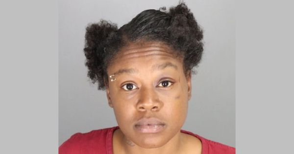 31-Year-Old Woman Arrested After Pouring Boiling Water On Teen Girl During Fight