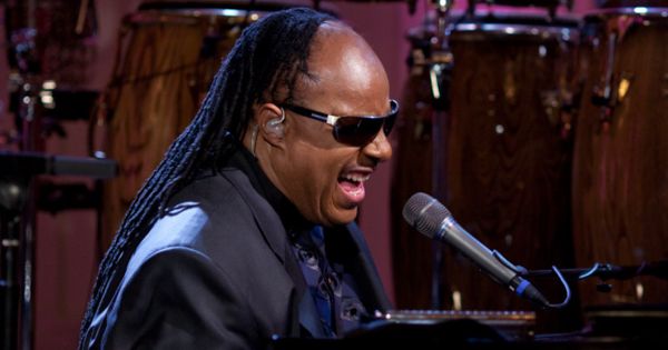 Stevie Wonder Announces Tour Dates to Celebrate ‘Songs in the Key of Life’ 50th Anniversary