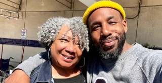 Stephen Twitch Boss with his mom, Connie