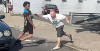 White man picks a fight with Black Amazon driver